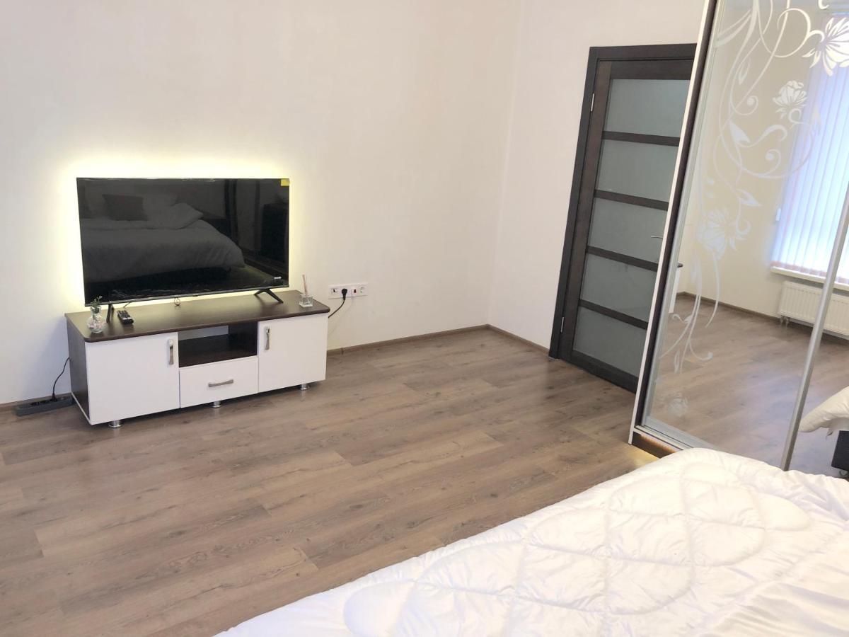 Жд Вокзал Пр Победы 67-В Метро Нивки Парк Шулявка Apartment Kiev Bagian luar foto