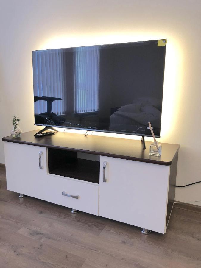 Жд Вокзал Пр Победы 67-В Метро Нивки Парк Шулявка Apartment Kiev Bagian luar foto